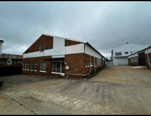 600M² WAREHOUSE TO LET IN WYNBERG